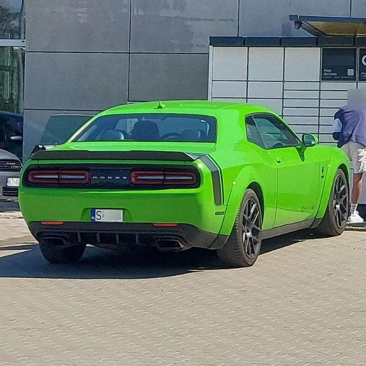 Dodge Challenger spotted in Powiat olkuski, Polska