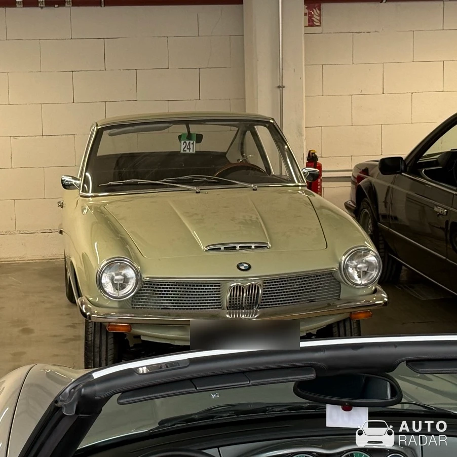 BMW 1600 spotted in München