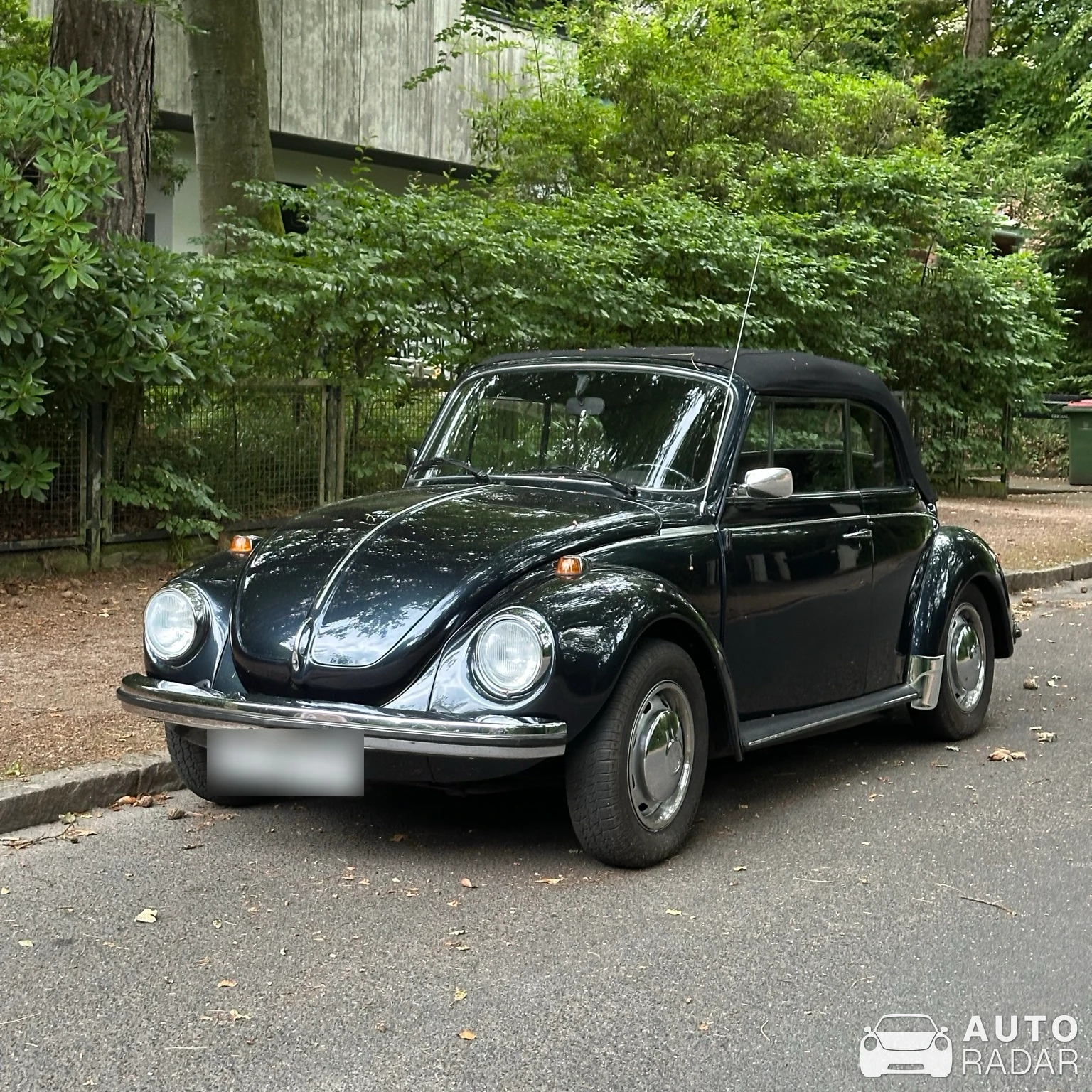 Volkswagen Beetle Convertible spotted in Tornesch