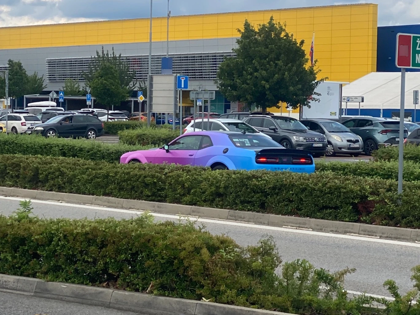 Dodge Challenger SRT Hellcat spotted in Bratislava, Slovensko