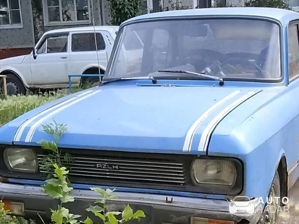 Moskvitch 2140 spotted in Омск