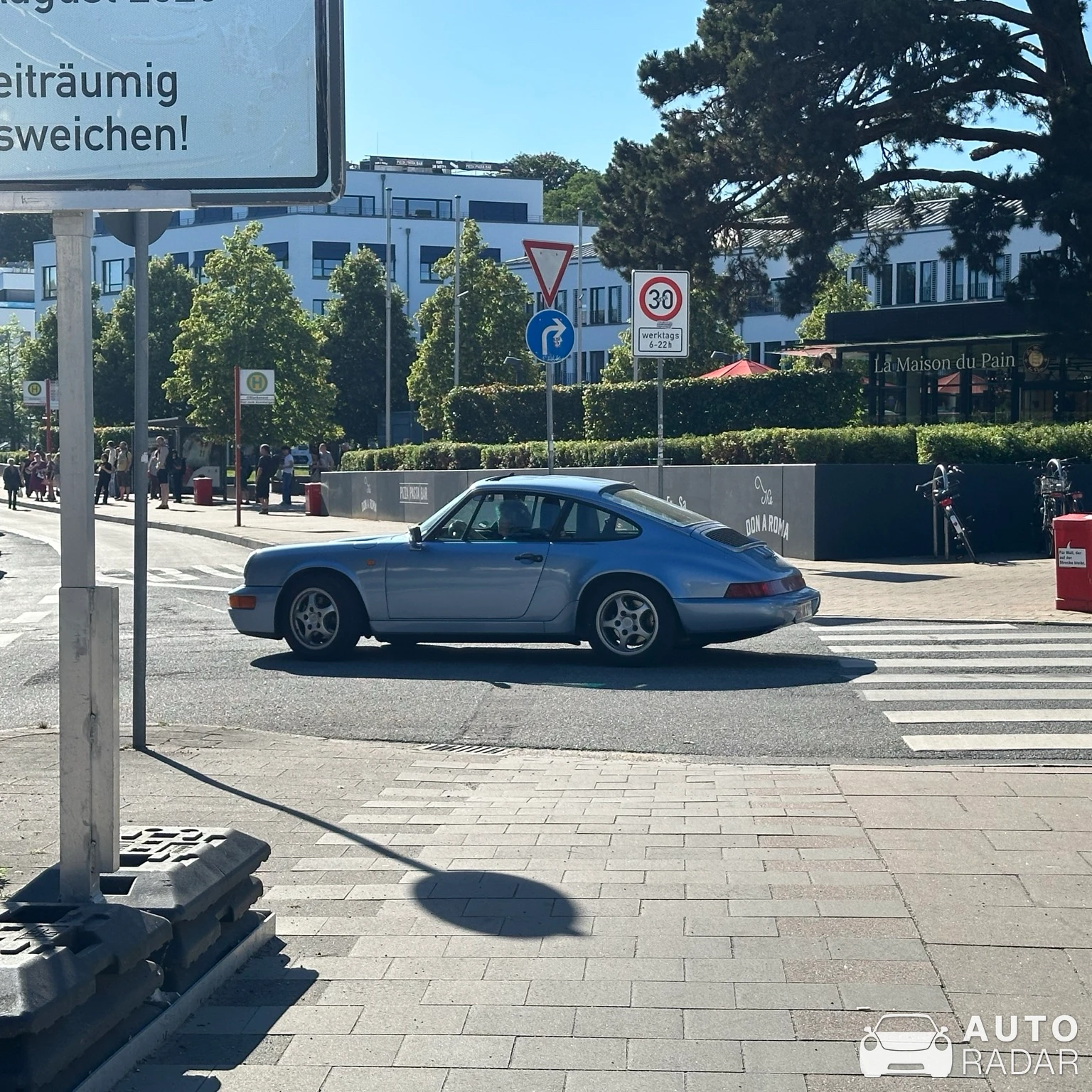 Porsche 964 Carrera spotted in Tornesch
