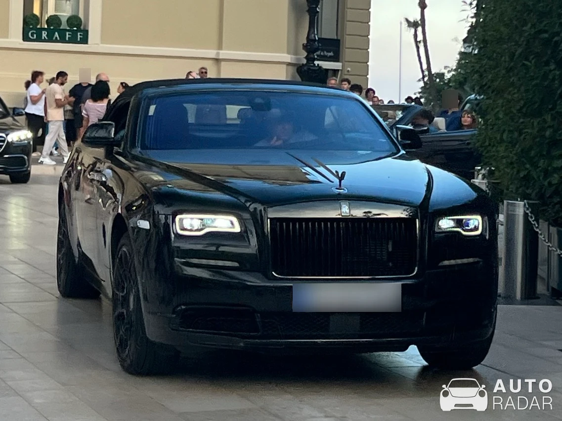 Rolls-Royce Wraith Black Badge spotted in Monaco