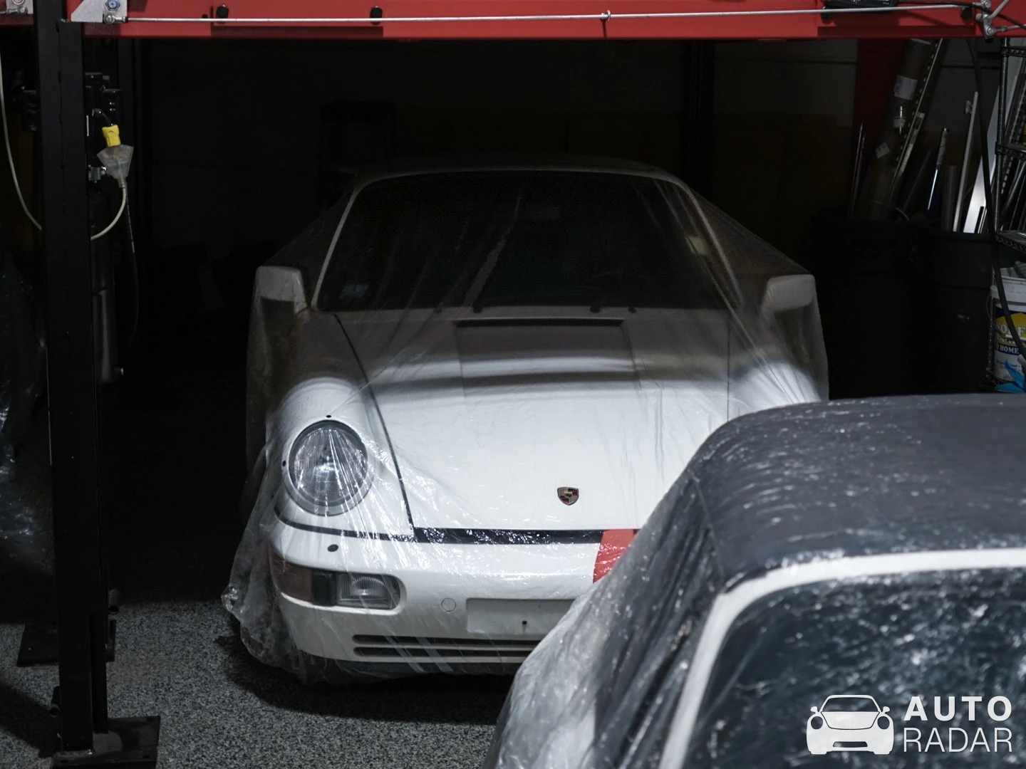 Porsche 964 Carrera 2 spotted in Watertown