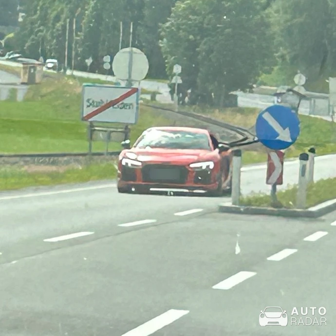 Audi R8 Type 4S spotted in Kitzbühel
