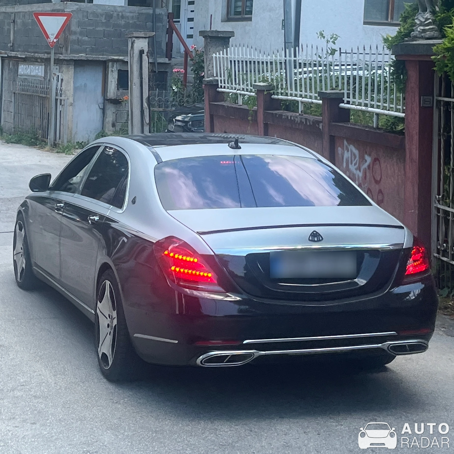 Mercedes-Maybach S 560 spotted in Sarajevo