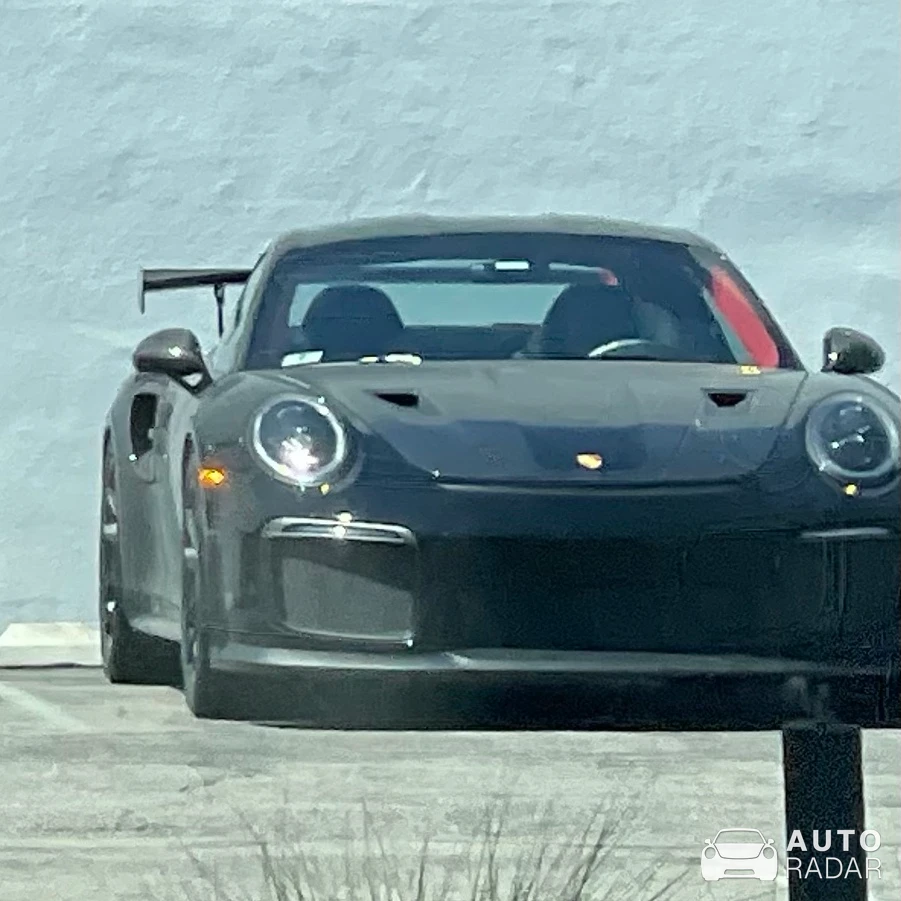 Porsche 991 GT2 RS Weissach Package spotted in Beverly Hills