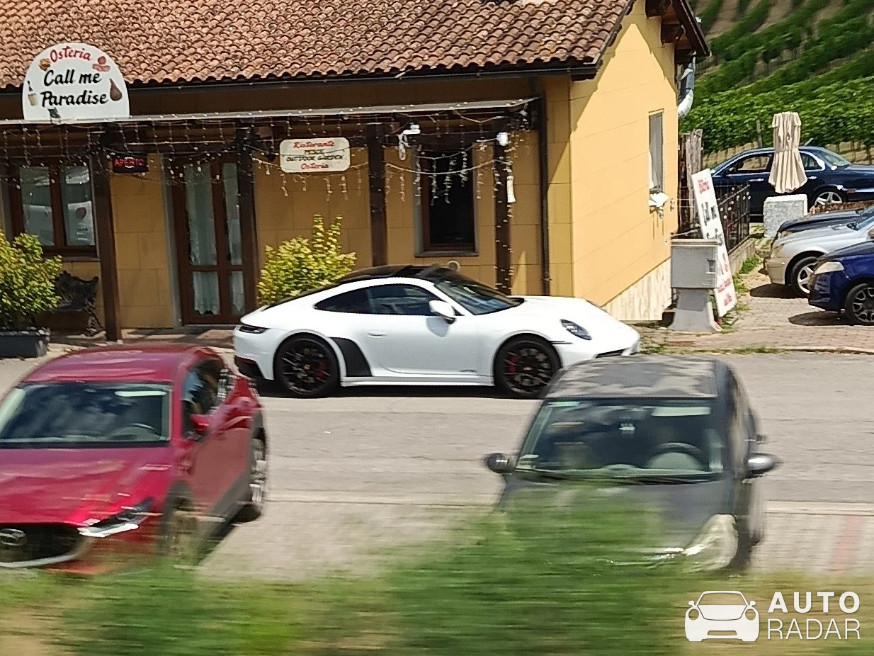 Porsche 992 Carrera GTS MkI spotted in Montevarchi