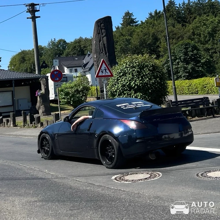 Nissan 350Z spotted in Nürburg