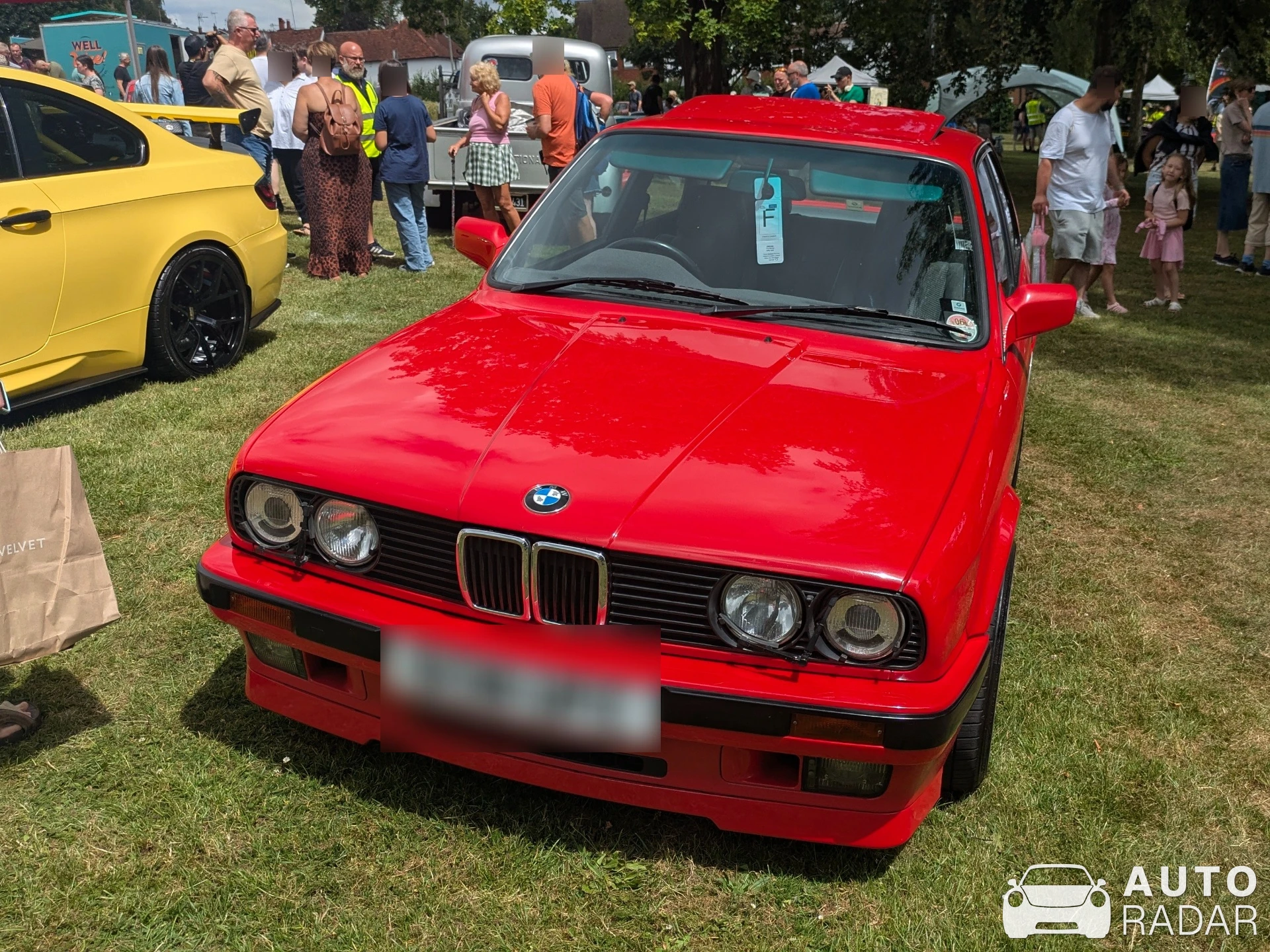 BMW 325i E30 spotted in Chesham
