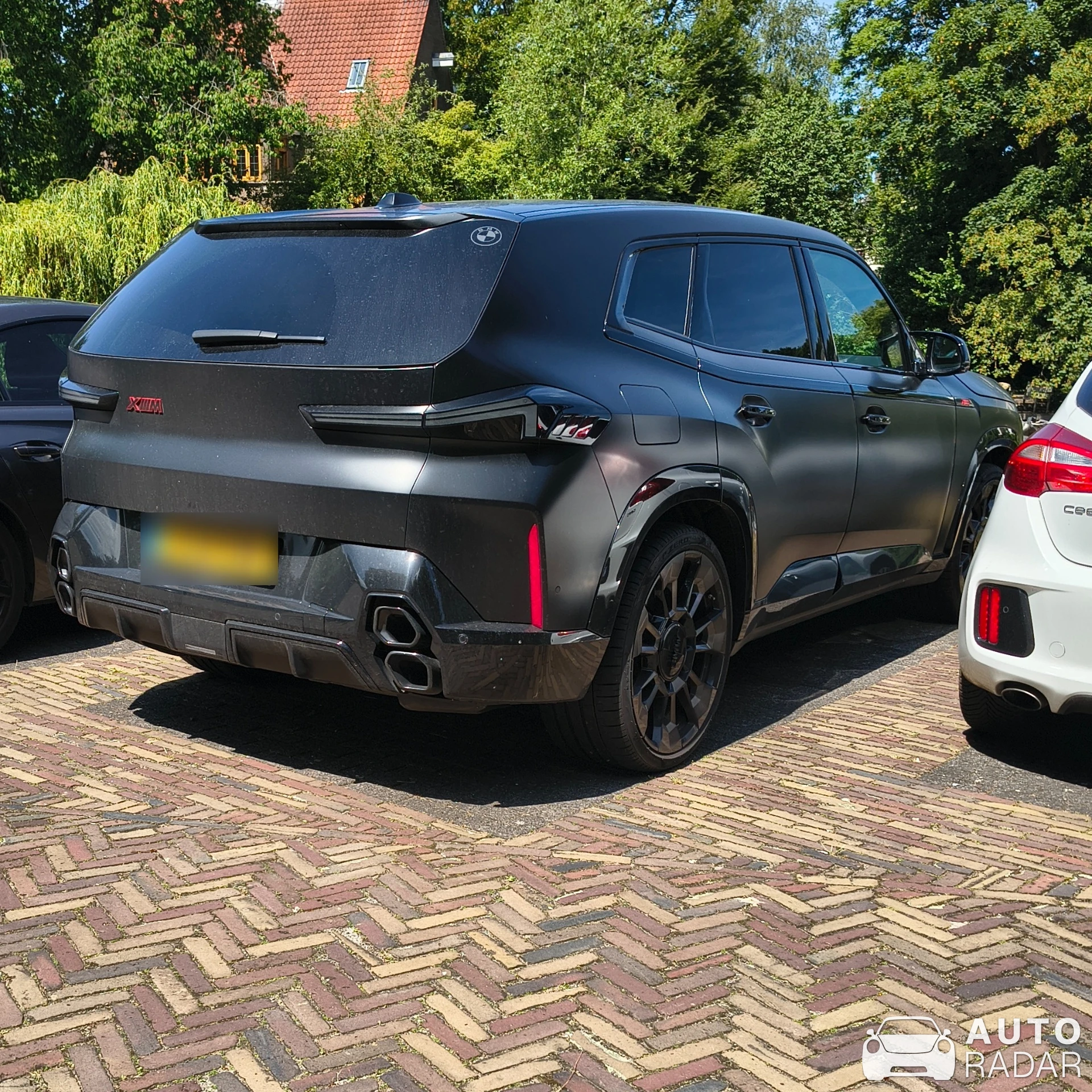 BMW XM G09 Label Red spotted in Zwolle