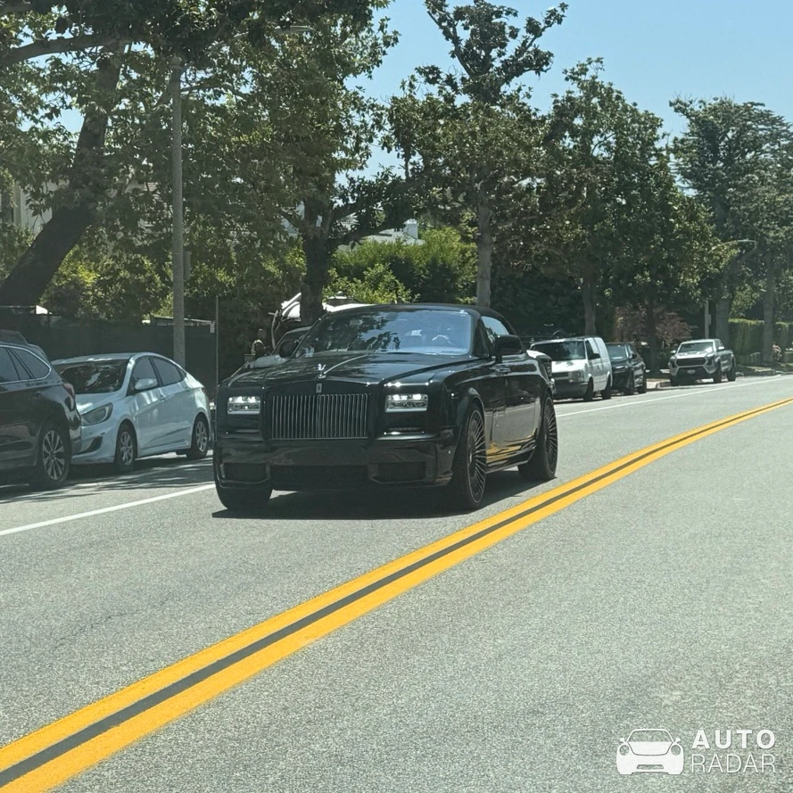 Rolls-Royce Phantom Drophead Coupé spotted in Beverly Hills
