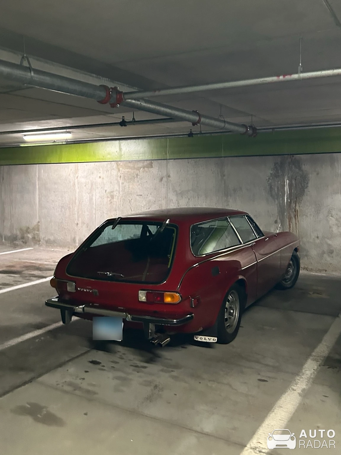 Volvo P1800 ES spotted in Norwell