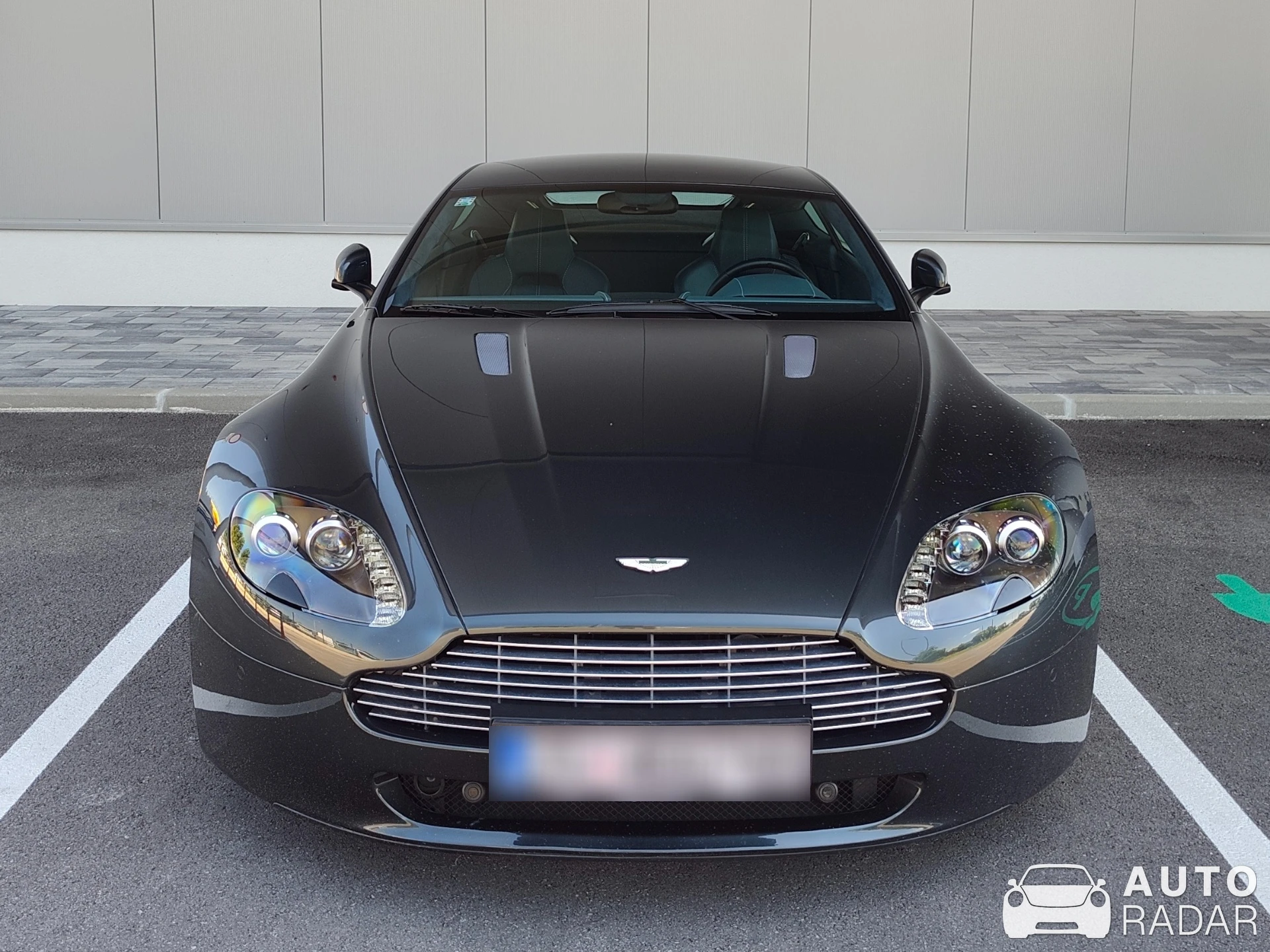 Aston Martin V12 Vantage spotted in Zaprešić