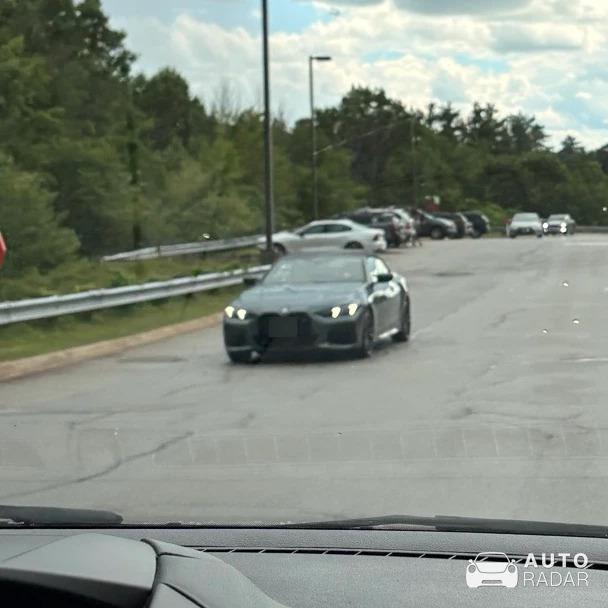 BMW 4 Series G22 Coupé spotted in Raymond