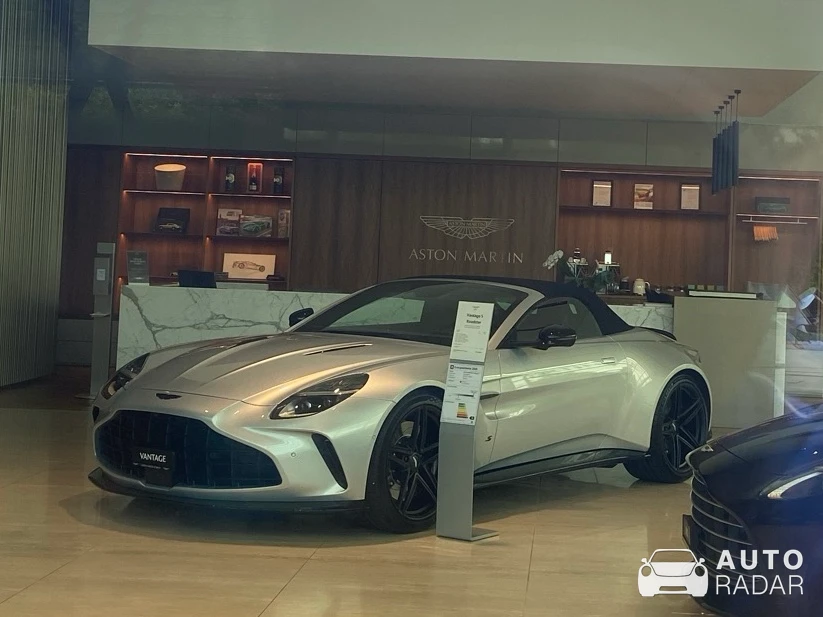 Aston Martin Vantage Roadster 2024 spotted in Glattpark (Opfikon)