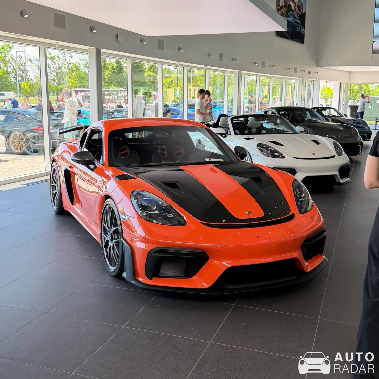Porsche 718 Cayman GT4 RS Weissach Package spotted in Longueuil