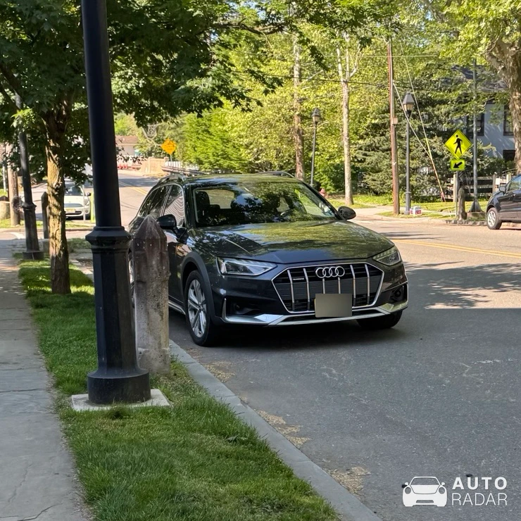 Audi A4 Avant B9 spotted in Stockton