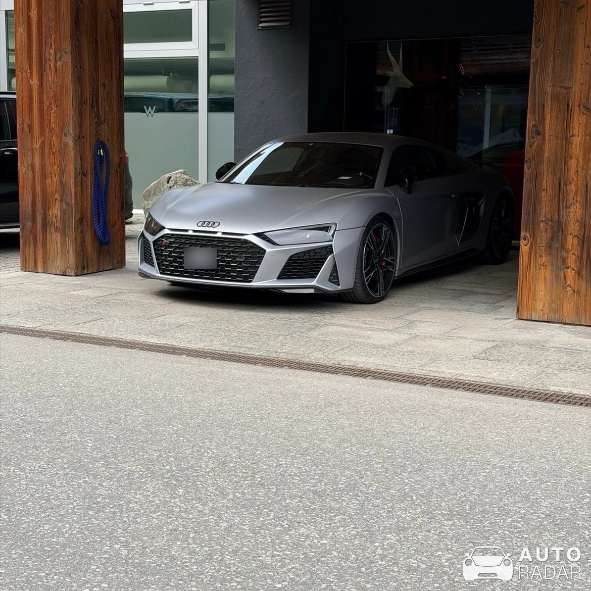 Audi R8 V10 Performance 2019 spotted in Sion