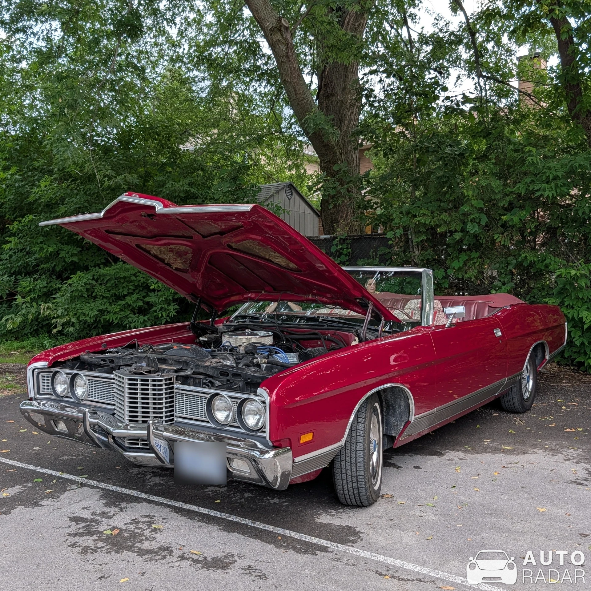 Ford LTD Landau spotted in Stittsville