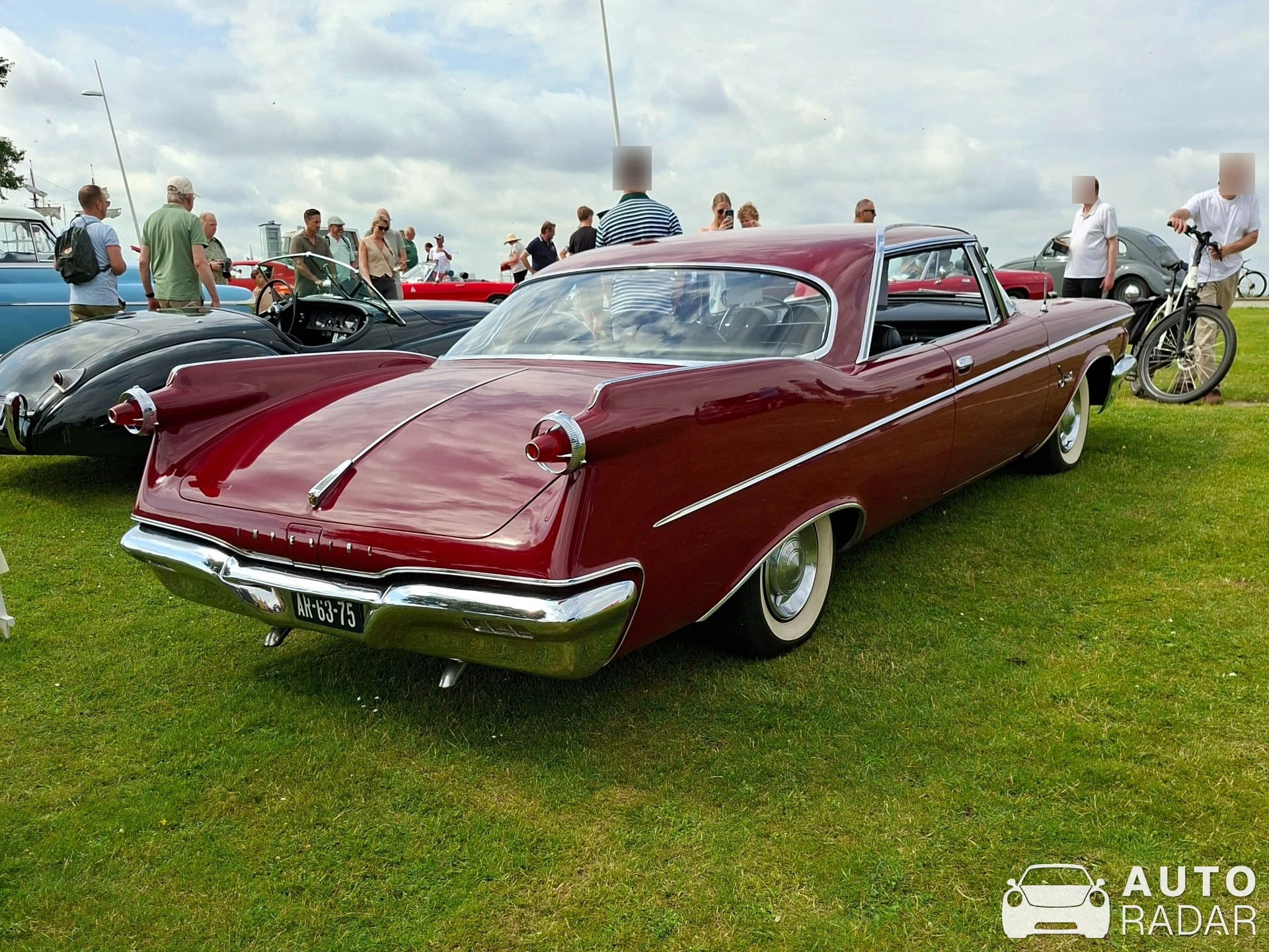 Chrysler Imperial spotted in Lelystad