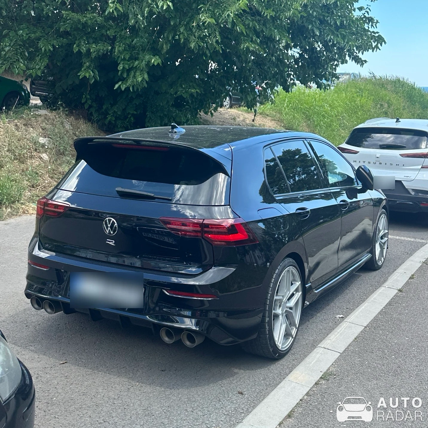 Volkswagen Golf 8 R Variant spotted in Mamaia-Sat