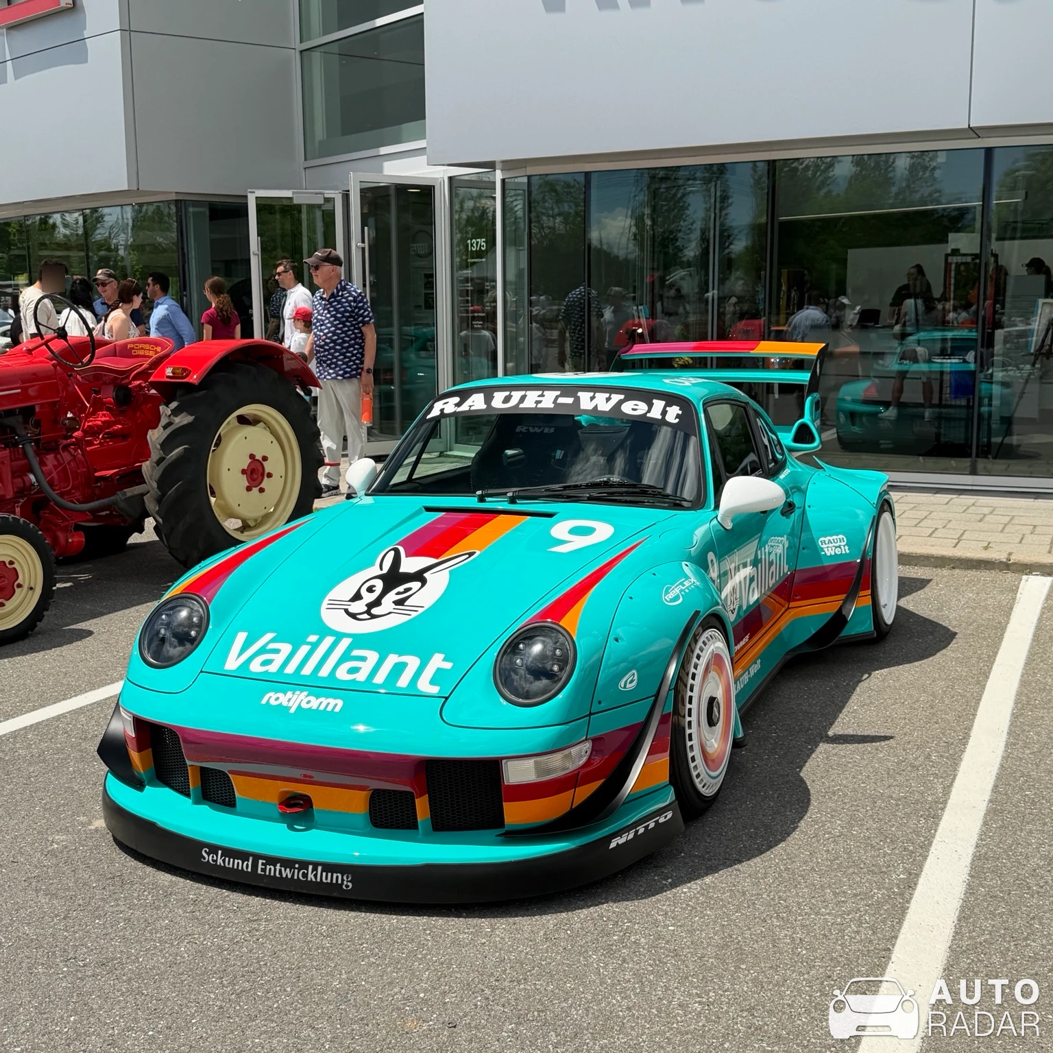 Porsche Rauh-Welt Begriff 993 spotted in Longueuil