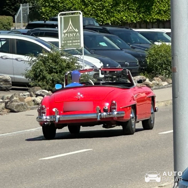 Mercedes-Benz 190 SL spotted in Wettingen