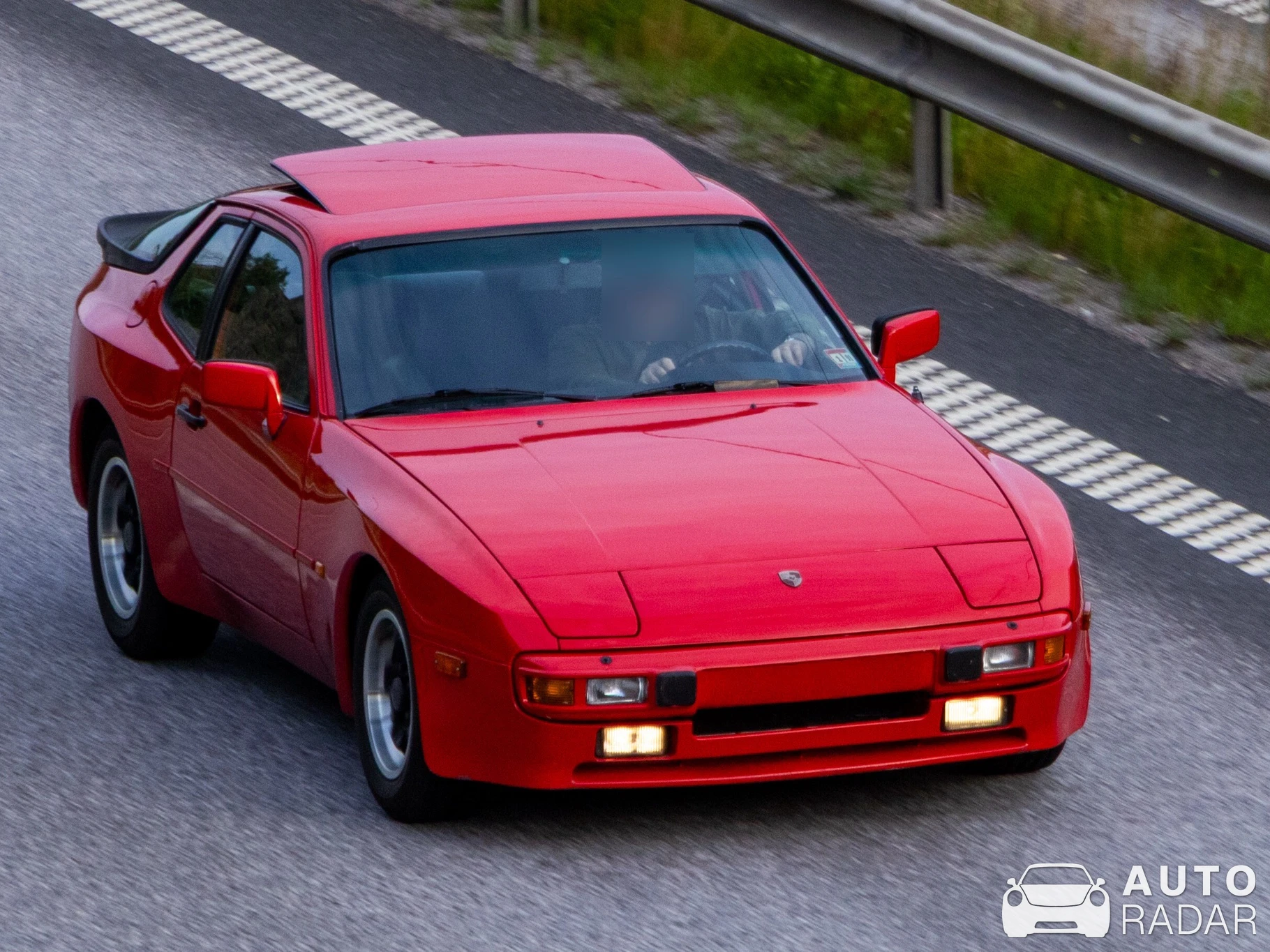 Porsche 944 Turbo spotted in Kungälv