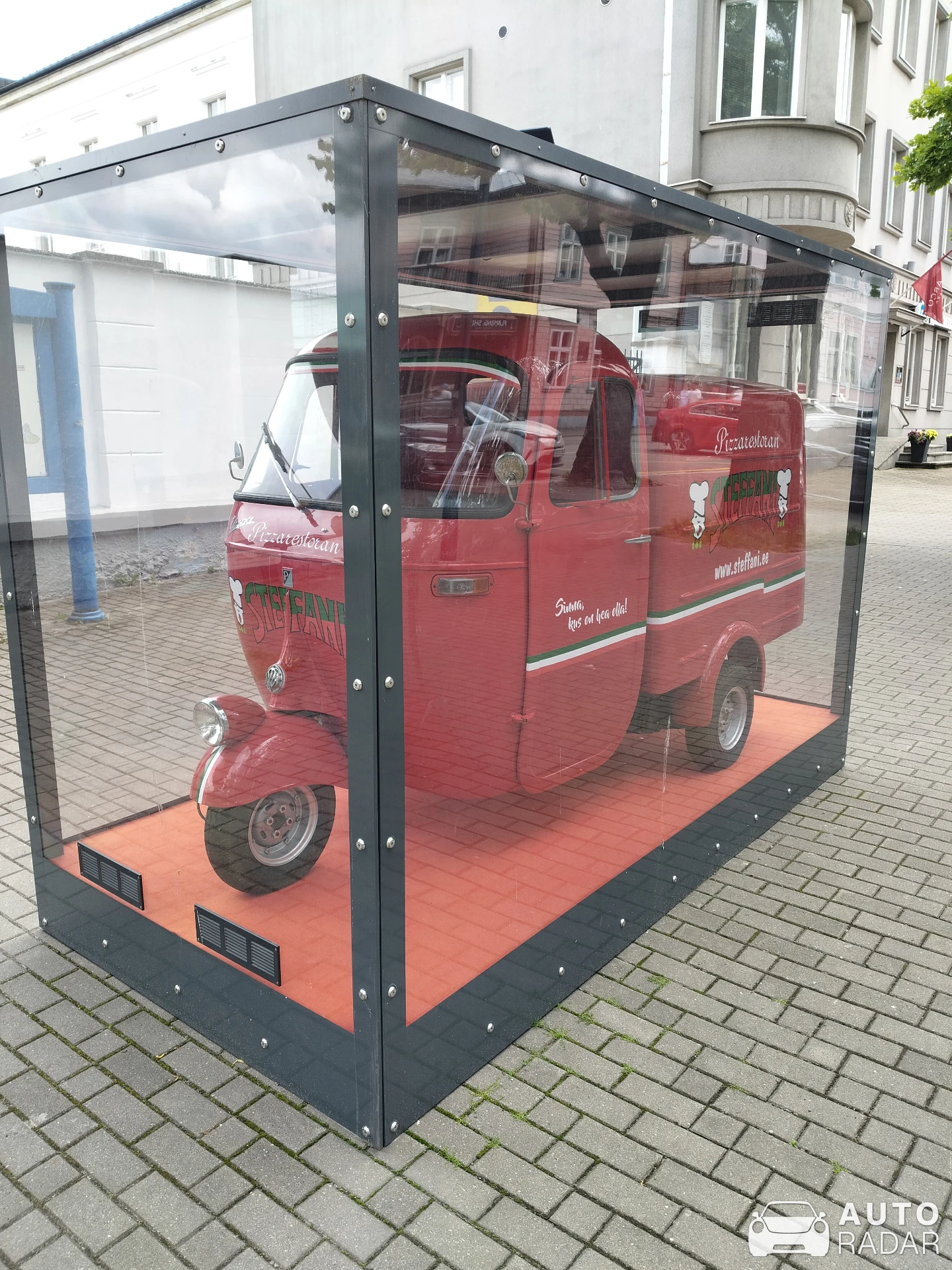 Piaggio Ape spotted in Pärnu