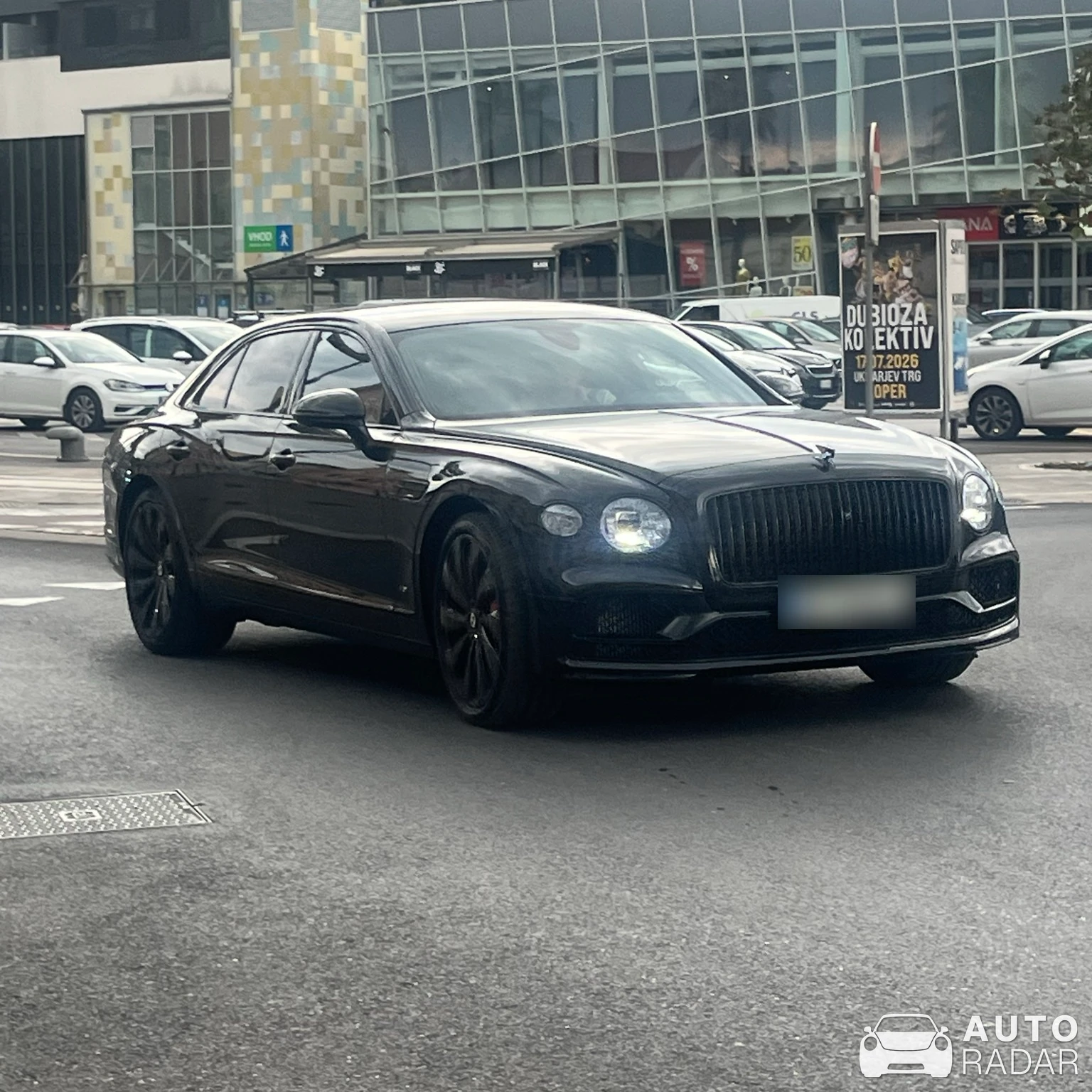Bentley Flying Spur Hybrid spotted in Trieste