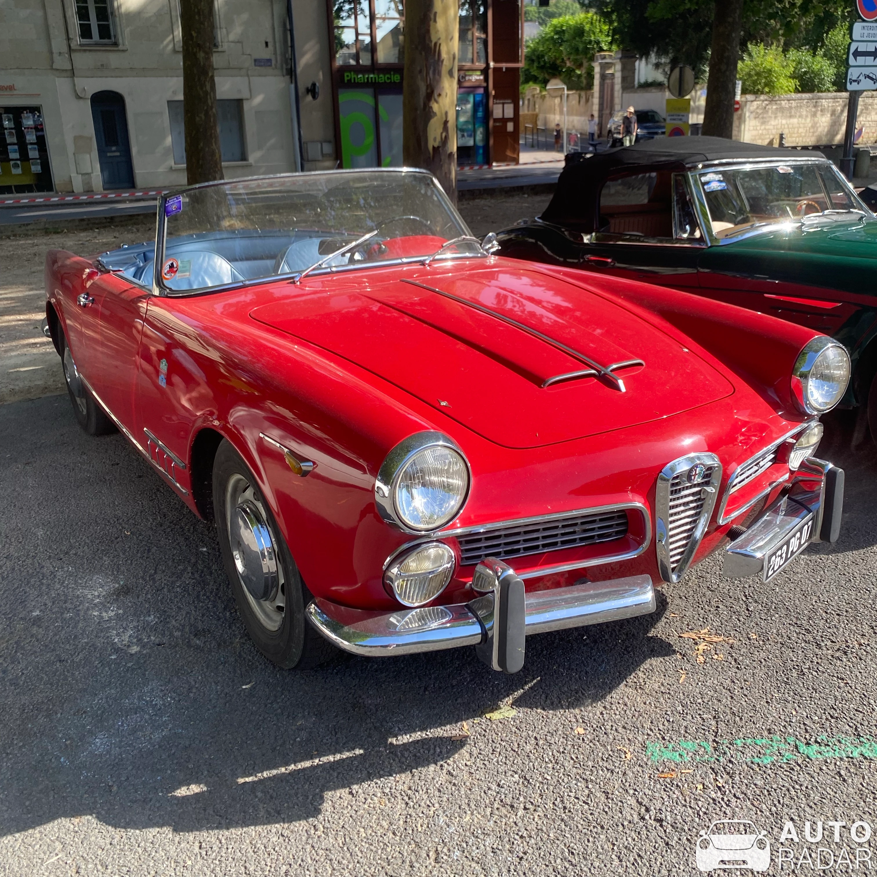 Alfa Romeo Giulietta Spider spotted in Chinon