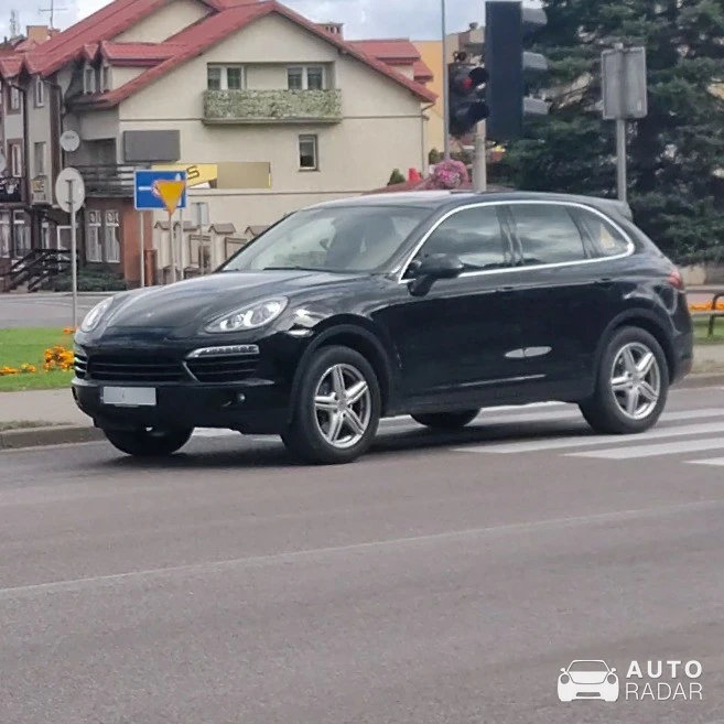 Porsche Cayenne 2010 spotted in Grajewo, Poland