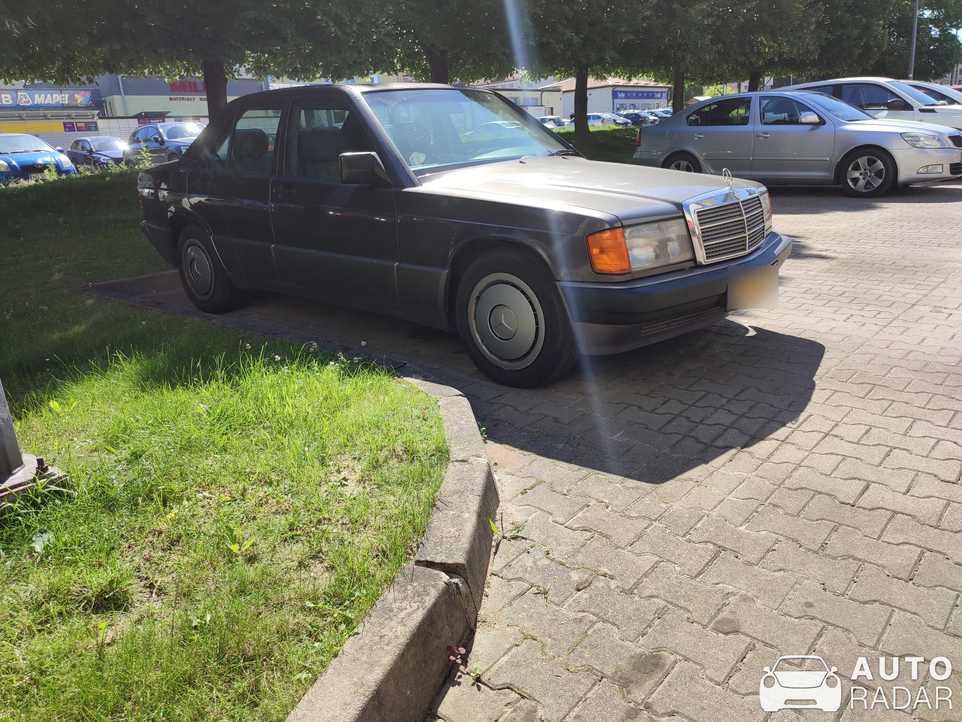Mercedes-Benz 190E spotted in Olsztyn