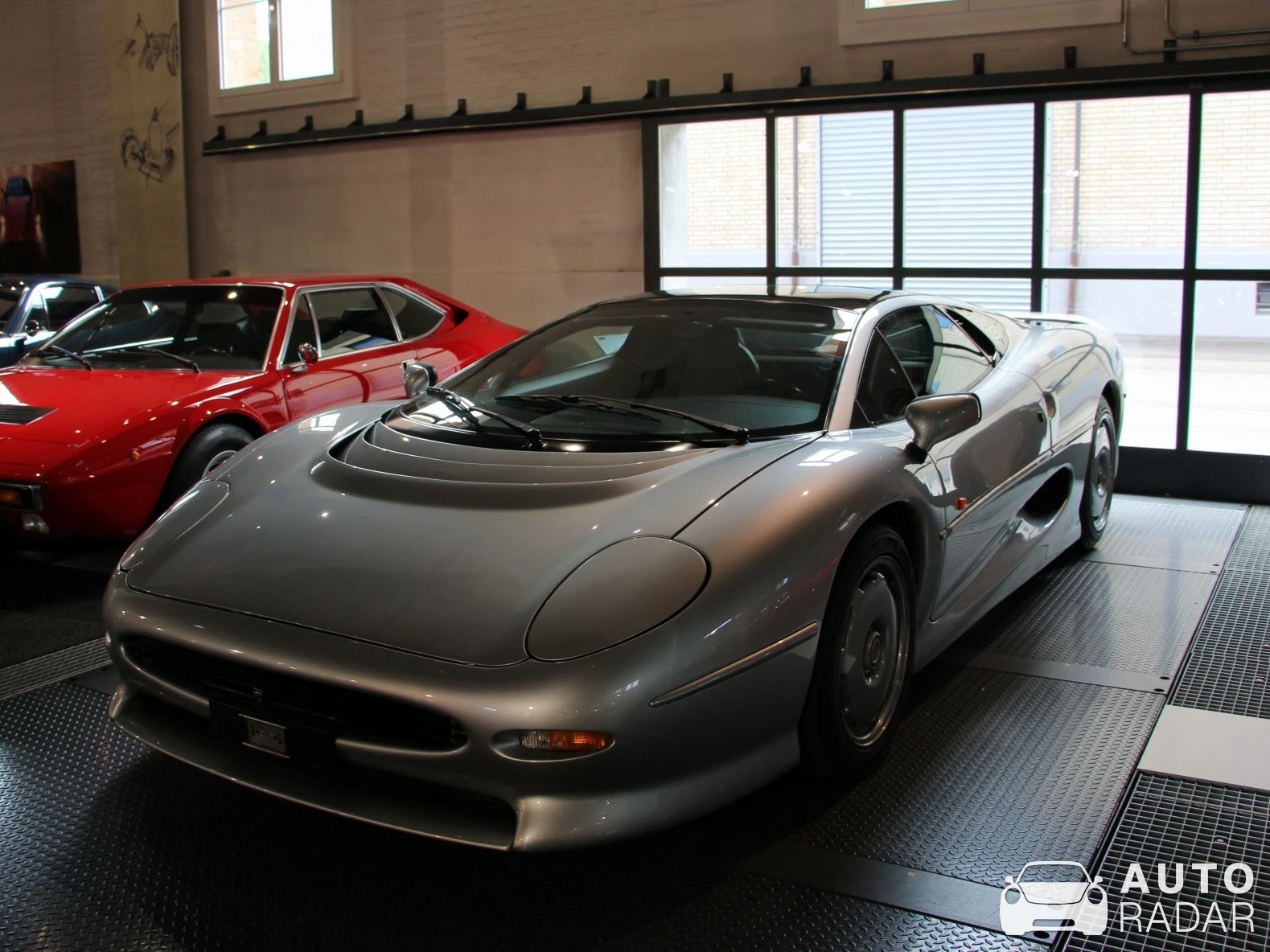 Jaguar XJ220 spotted in Romanshorn