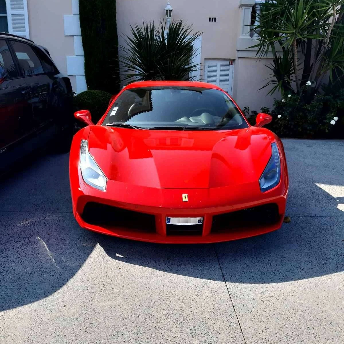 Ferrari 488 GTB spotted in Saint-Tropez, Franţa
