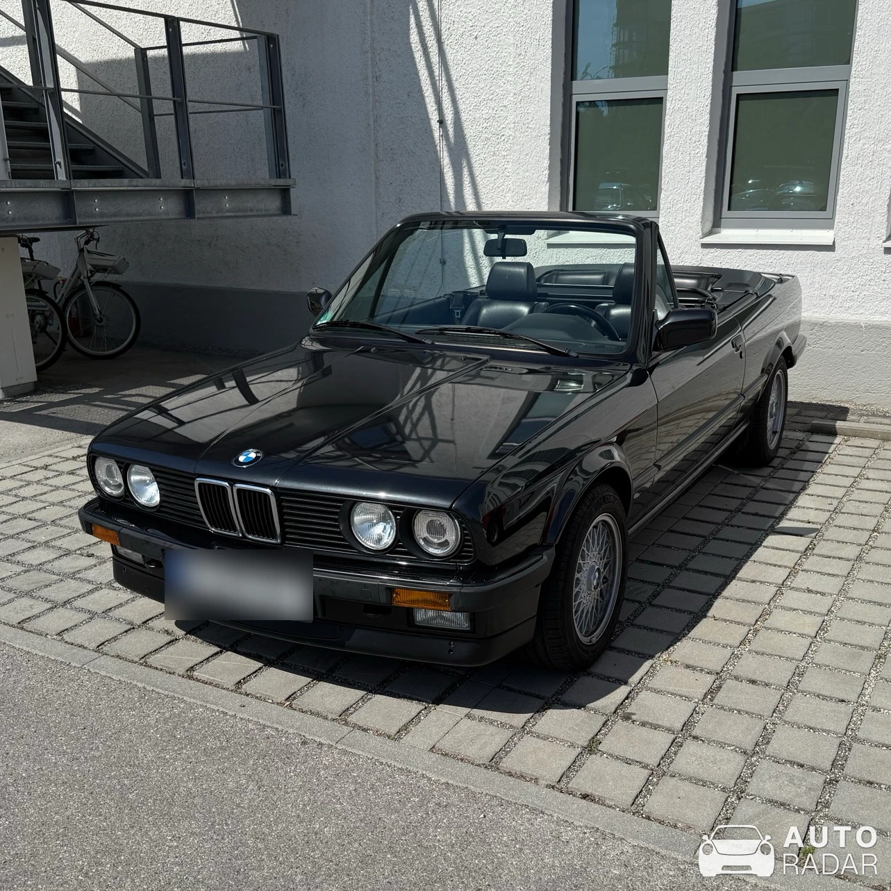 BMW 3 Series E30 Cabriolet spotted in München