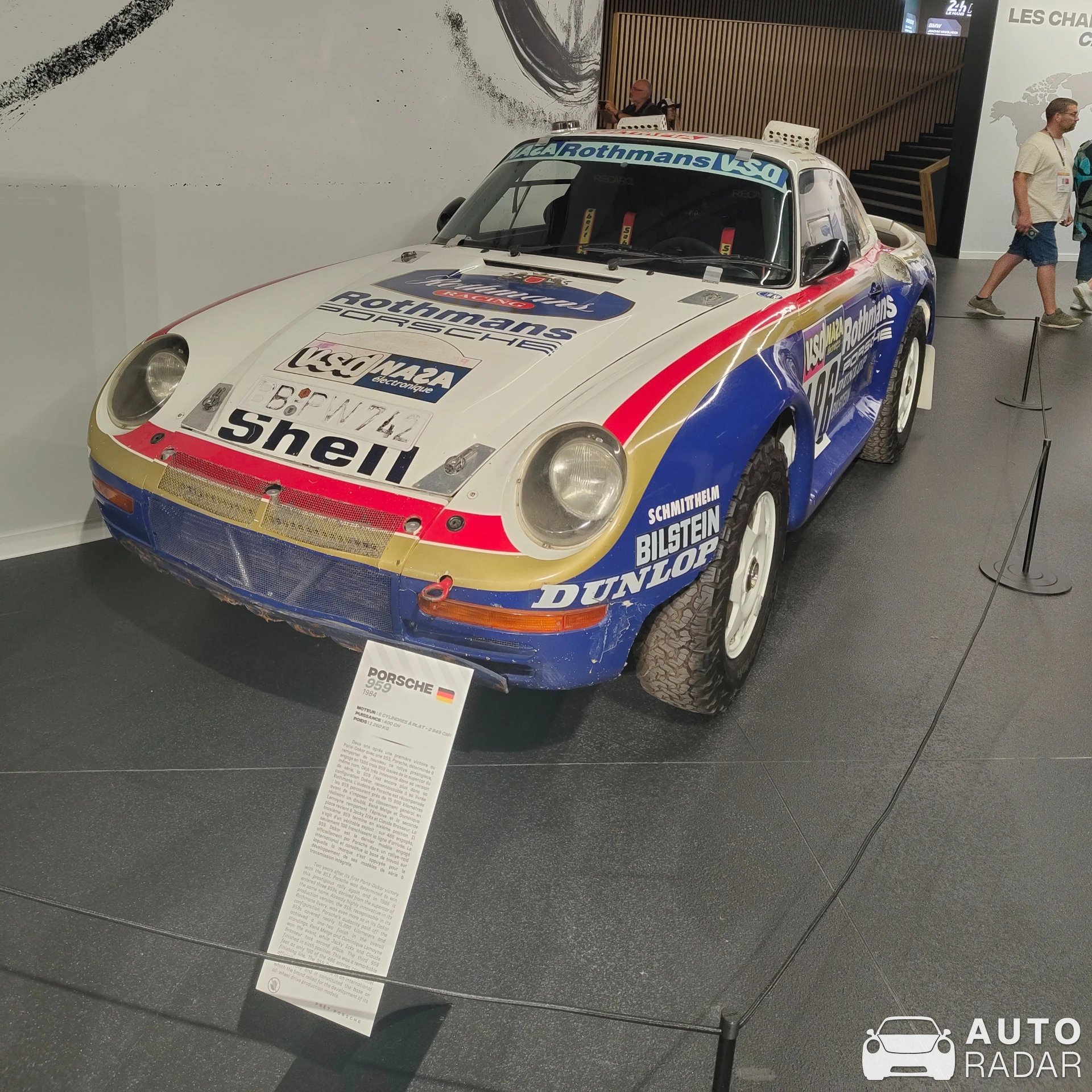 Porsche 959 spotted in Le Mans