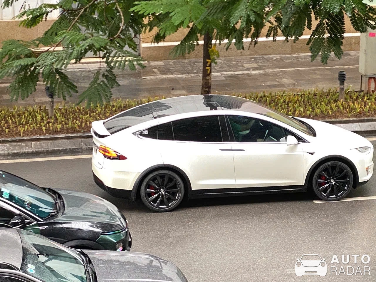 Tesla Model X spotted in Hanoi
