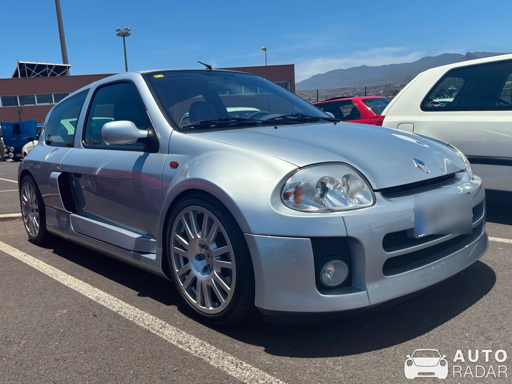 Renault Clio V6 Phase II spotted in San Cristóbal de La Laguna