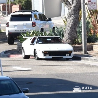 Lamborghini Jalpa spotted in Hermosa Beach