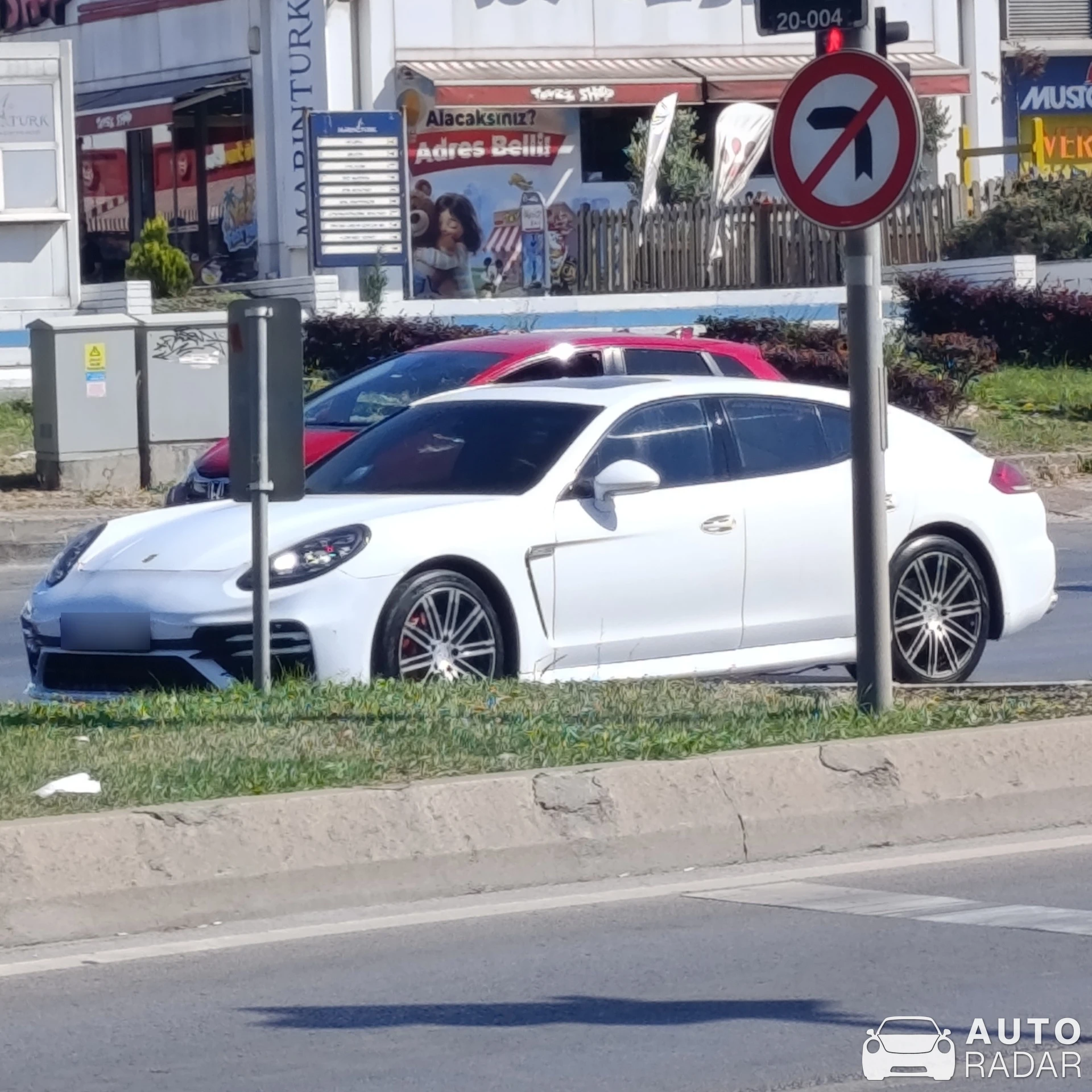 Porsche 971 Panamera spotted in Pendik