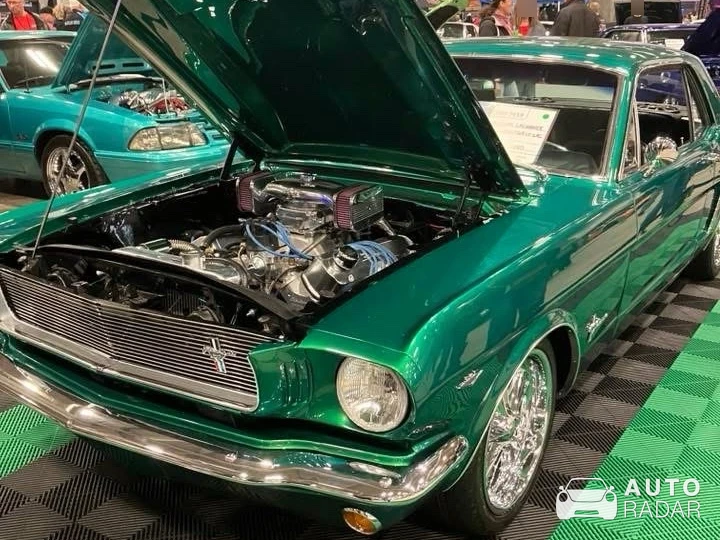 Ford Mustang Coupé 1966 spotted in Québec