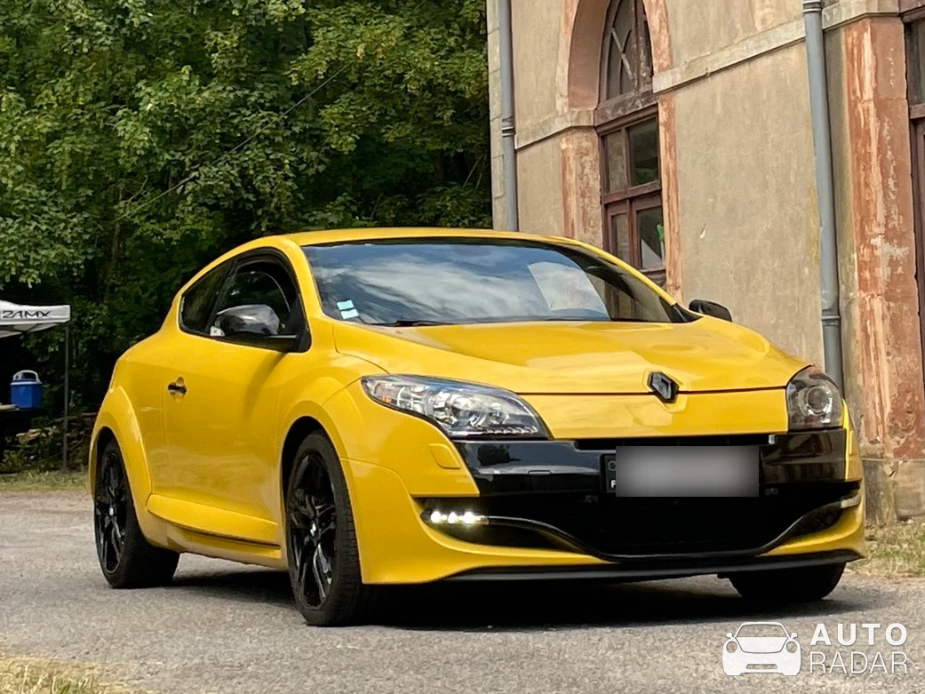 Renault Mégane III RS spotted in Salonnes