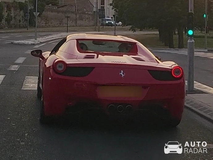 Ferrari 458 Spider spotted in Villeneuve-lès-Avignon