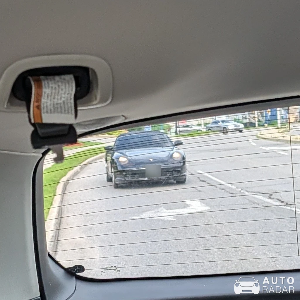 Porsche 996 Carrera 4 Cabriolet spotted in Stittsville