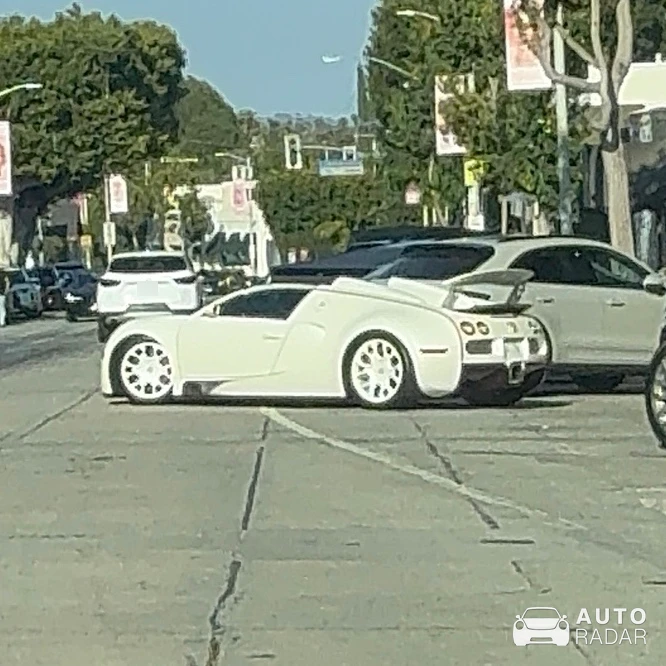 Bugatti Veyron 16.4 Grand Sport spotted in West Hollywood