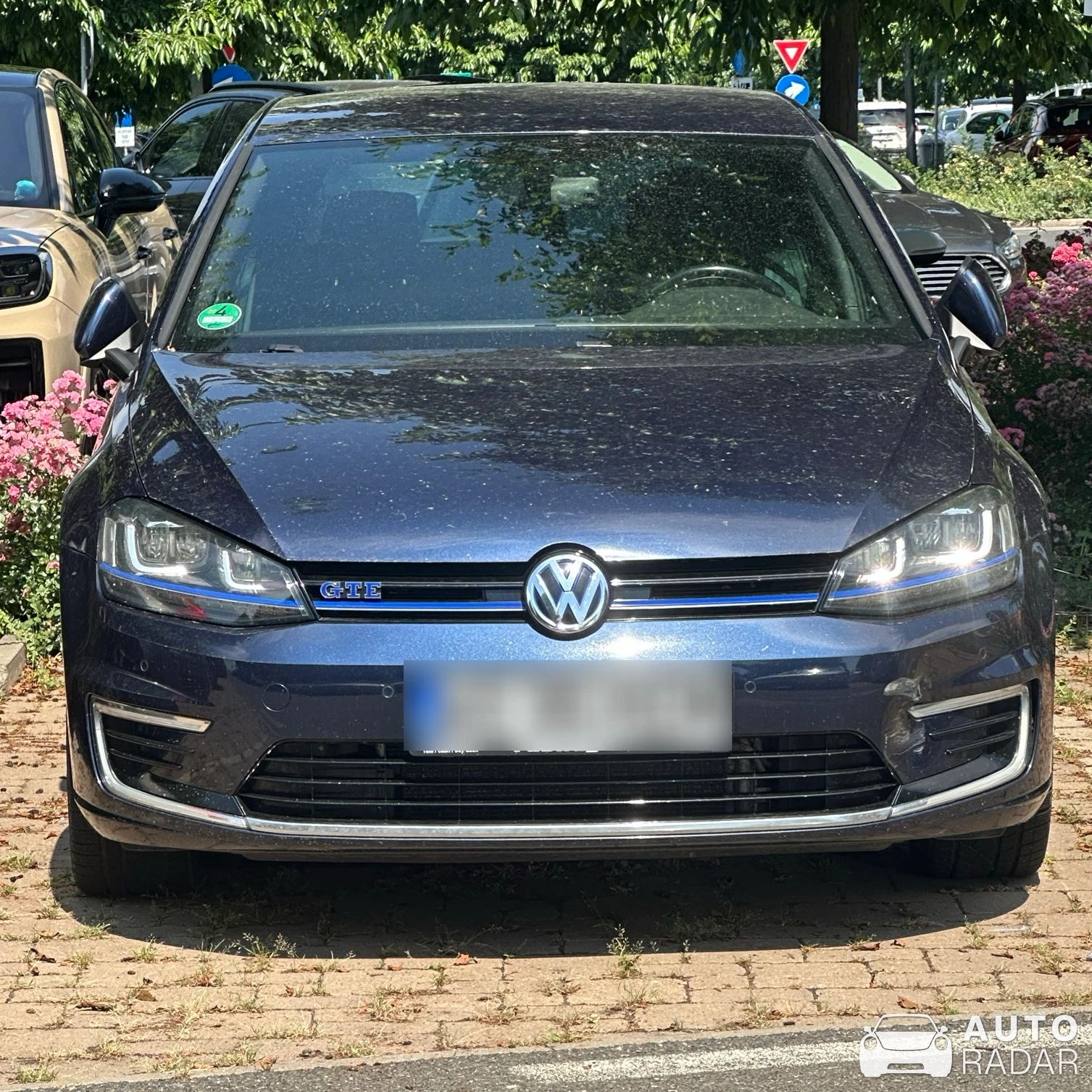 Volkswagen Golf GTE spotted in Balotesti