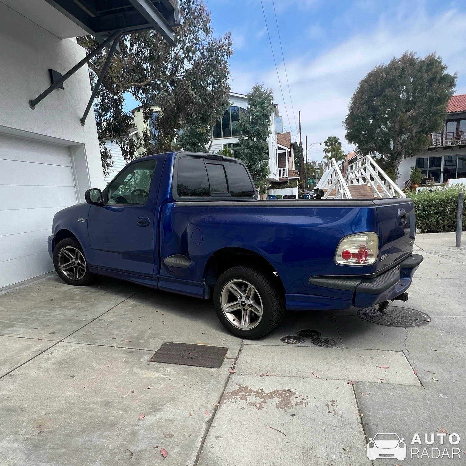 Ford F-150 SVT Lightning spotted in Los Angeles