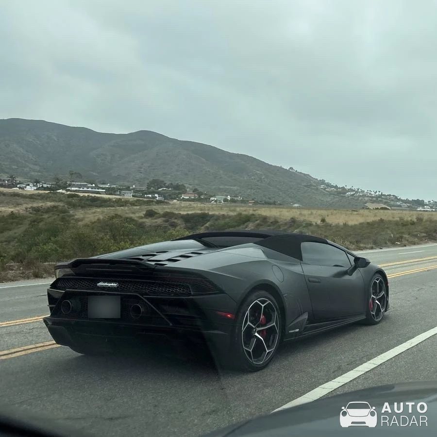 Lamborghini Huracán LP640-4 EVO Fluo Capsule spotted in Fort Bragg